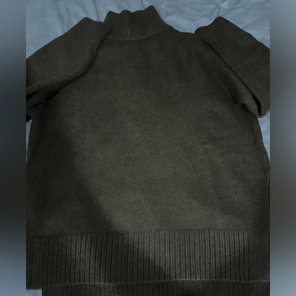 NEW H&M Black Turtleneck Sweater - Picture 2 of 4
